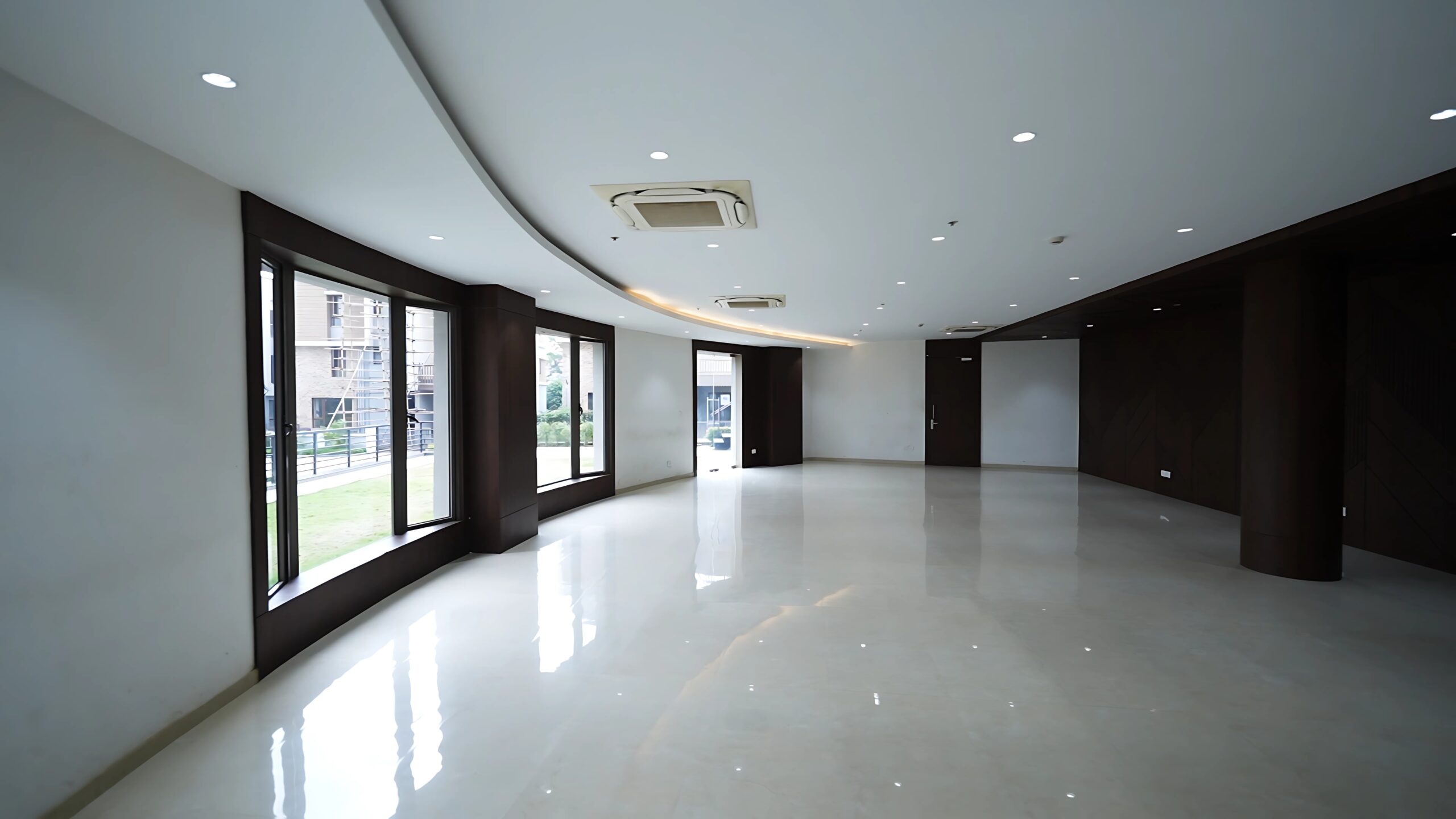 Imagine hosting your family’s biggest celebrations right here! 🥂 This expansive, sun-lit community hall is the heart of our clubhouse, designed for making memories that last a lifetime. With floor-to-ceiling windows bringing the outdoors in, Infinity Heights ensures your special moments are wrapped in elegance. This is what true luxury looks like in Guwahati. ✨